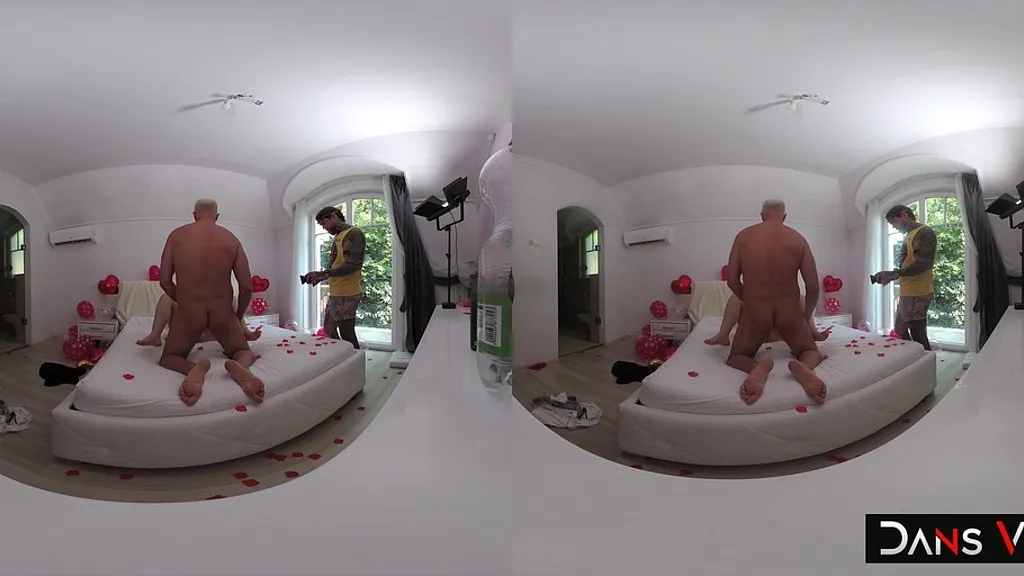 Lana Wolf, Matt Bird & Dan: Curvy Cheaters' Sex Scene - HD VR Pussy Licking & Blowjob