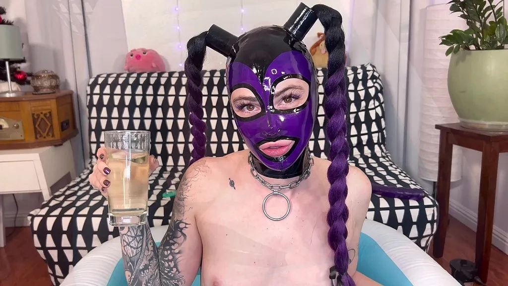 Lydia Black and Rex - Hardcore Piss Drinking Scene