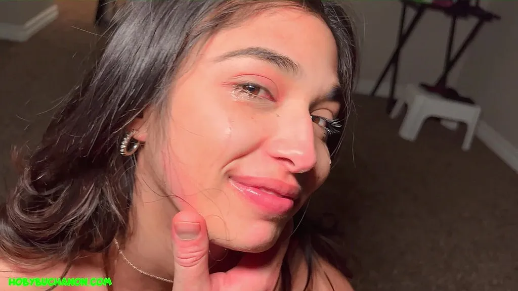 Reina Rae, Face Fucking King: Intense Debut - Petite Latina Takes on 13-inch Dildo & Rough Sex