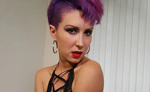 Lilly McCoy's Fingering & Stockings Masturbation Tutorial - HD