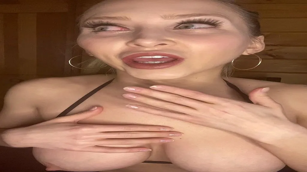 Alix Lynx - Pretty Face, Big Boobs, HD Anal Video