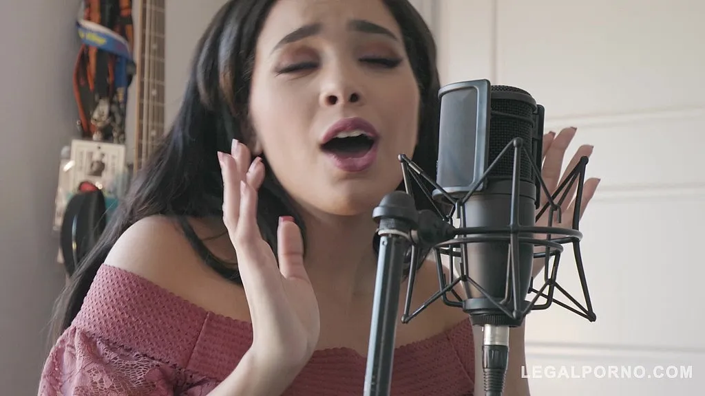 Aaliyah Hadid & Alex Jones - American 1 on 1: Brunette Anal, Deep Throat Blowjob (HD)