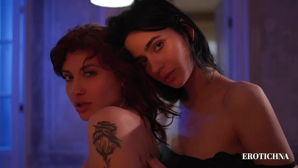 Maria Jay, Eva, and Erotichna: Passionate Lesbian Encounter with Dildos