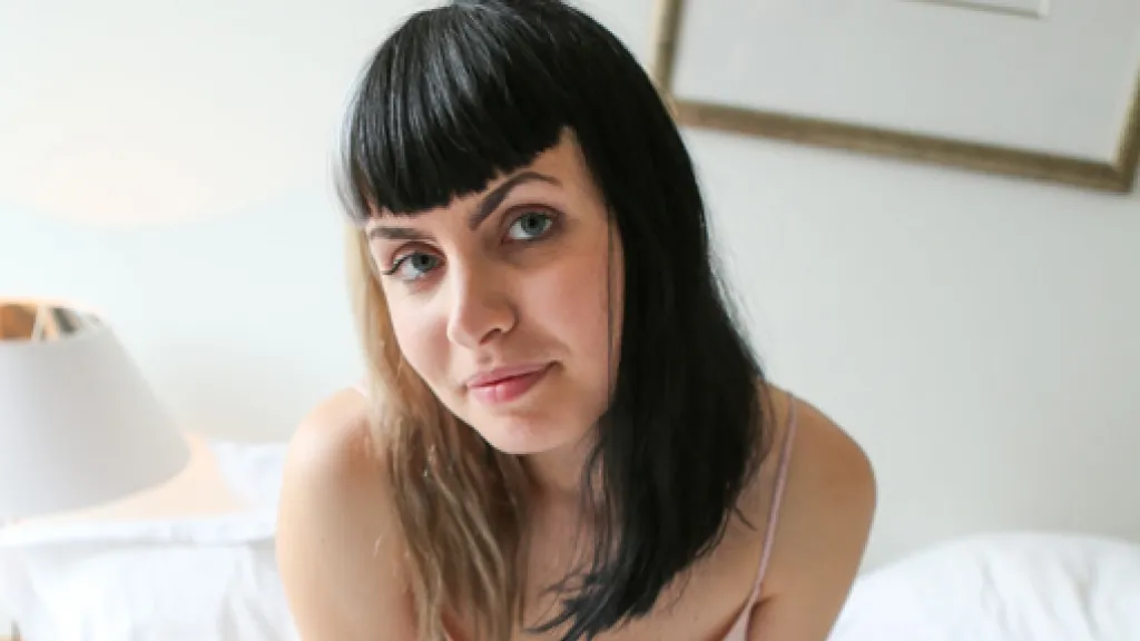 Marina YanksVR: Brunette Solo Fingering Session - HD 180° VR Video