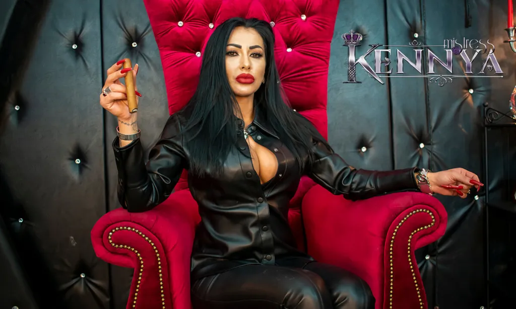 Mistress Kennya's Brunette MILF Tattoo Experience in 180° 5K VR Video