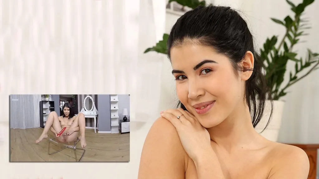 Lady Dee's VR Solo Session: Fingering, Pissing & Dildo Play