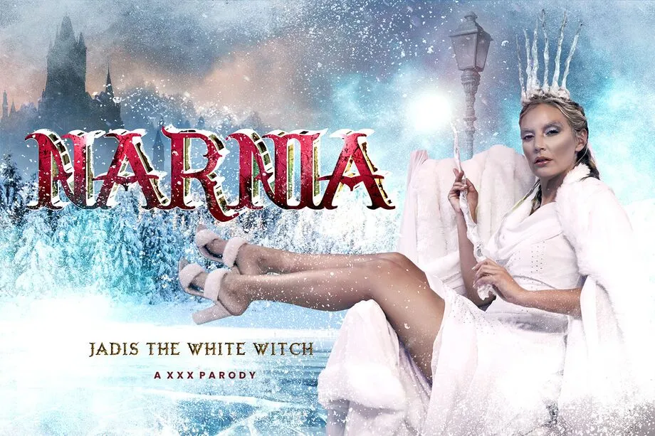 Mona Wales' White Witch Blowjob in 180° VR