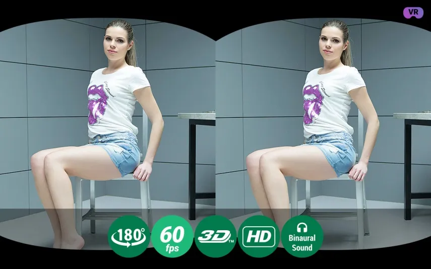 Sarah Smith's Sensual Solo Performance in VR - Naughty Girl Strips