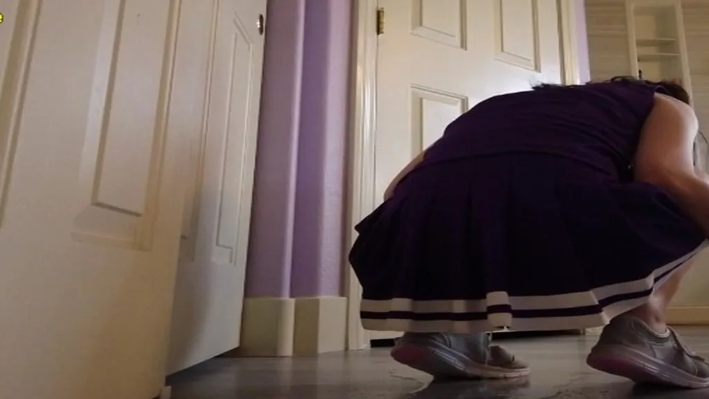 Miss Mia's Cheerleading Pee Mishap: Solo Pissing Performance