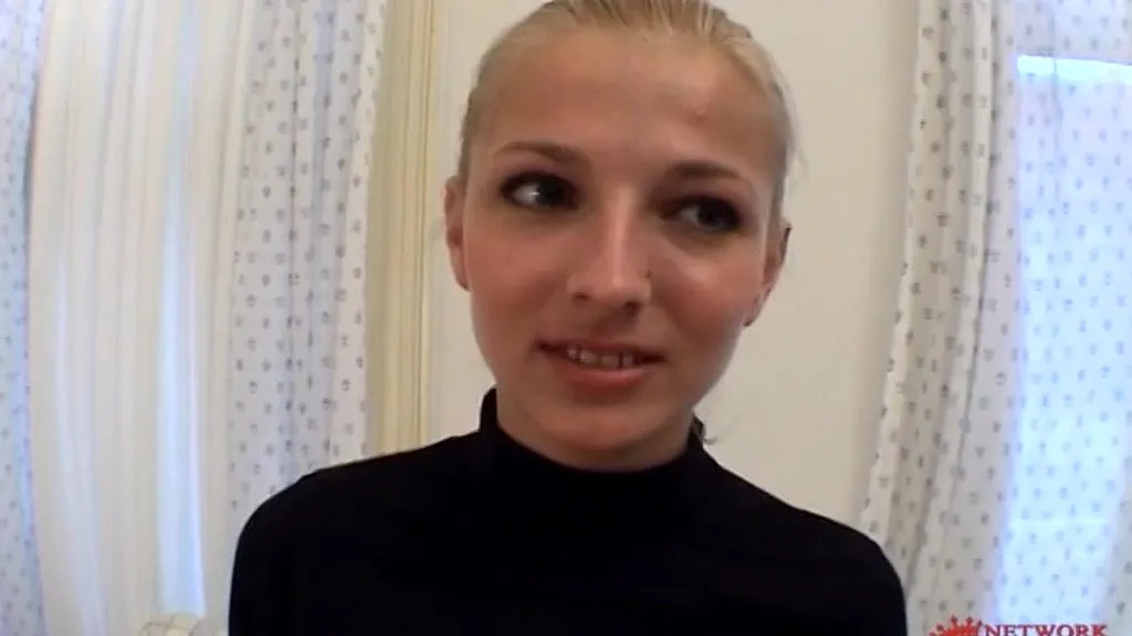 Maryana's Indoor Lingerie Show: Perfect Tits and Green Eyes