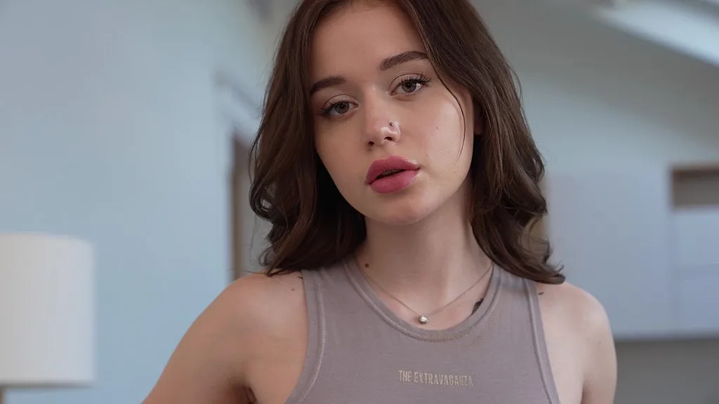 Bunny Loveheart & Leo Casanova - Anal Teen with Big Cock (HD)
