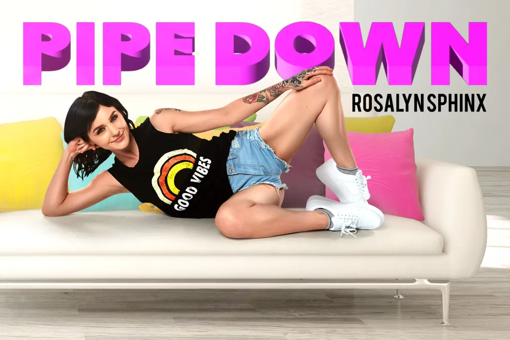 Rosalyn Sphinx's Stealthy Brunette Blowjob