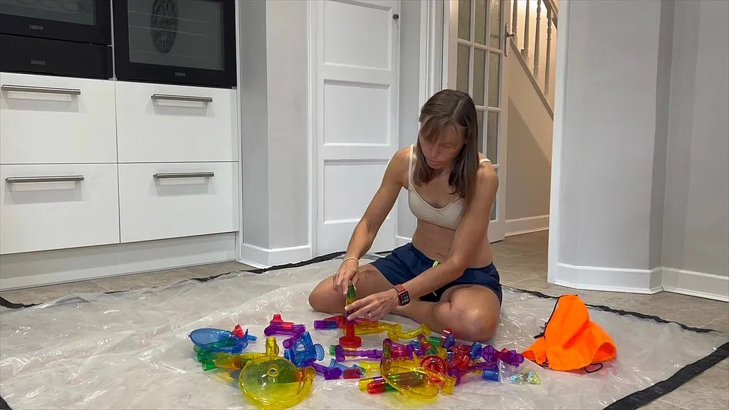 Wamgirlx's Marble Run Pee Show: Drinking Own Piss in HD