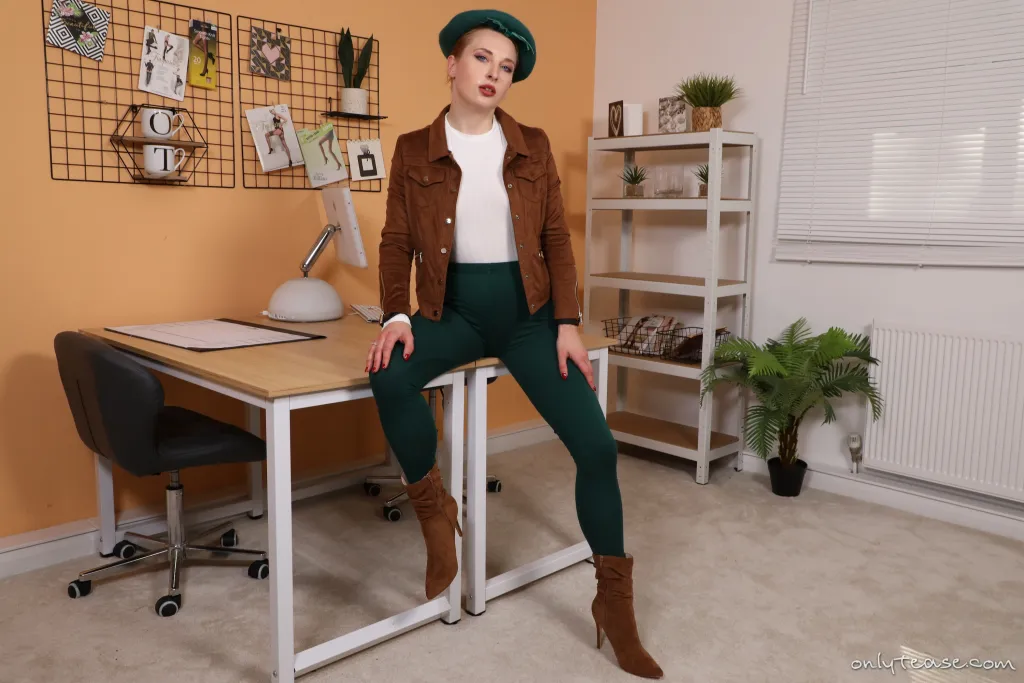 Poetic Minx: Solo Striptease in Stockings and High Heels (POV, HD, 180°)