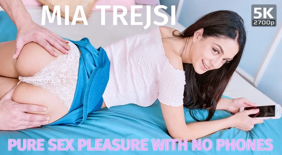 Mia Trejsi's Surprising Blowjob: HD POV Video