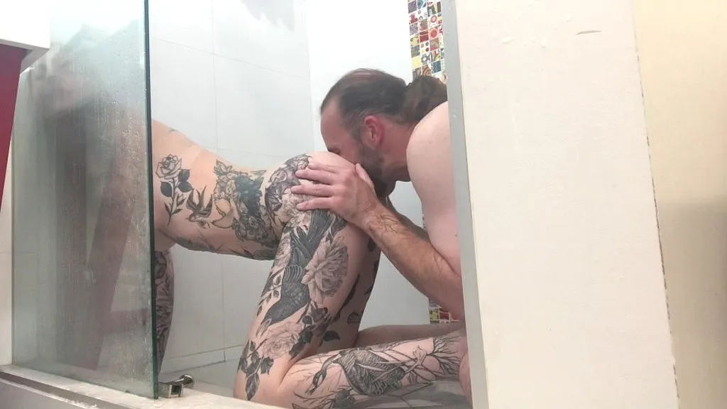 Penny Archer & Randy Denmark: Intense Shower Scene with Rimming & Squirting