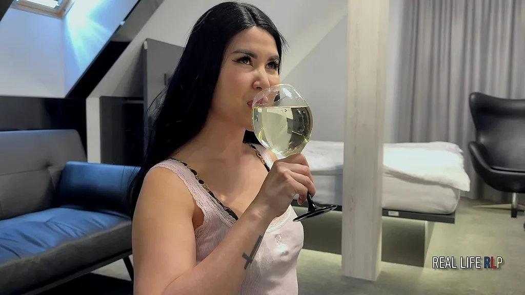 Real Life Porno: Puk3 Love Lady Dee - Rimming, Piss Drinking, Hard Sex with Performer: Dee