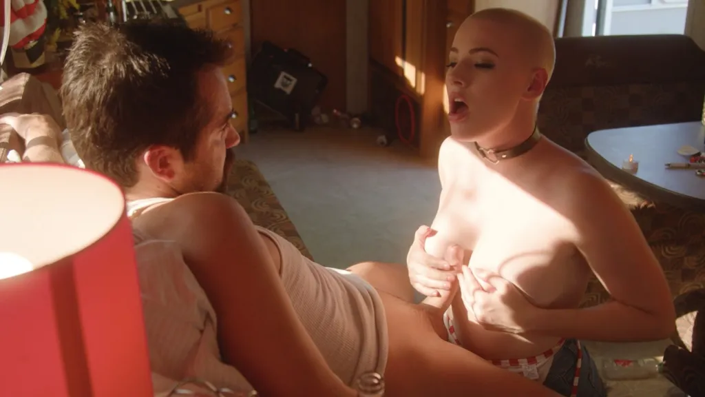 Riley Nixon, Donnie Rocks: Trashy Love Story - Blonde Seductress & Magnetic Stud [HD/UHD]