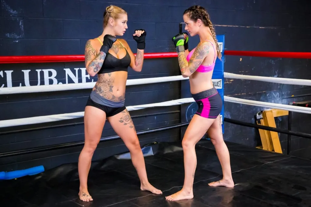 Joanna Angel, Kleio Valentien, Sammie Six - Lesbian Face Sitting Match: Ronda vs. Miesha