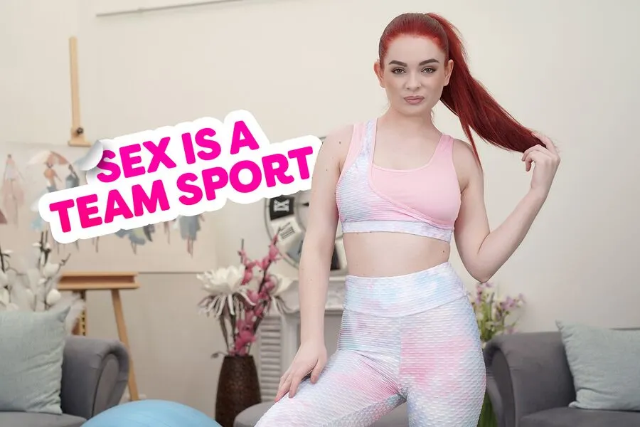 Miss Olivia's Red Head VR Blowjob - 7K 180°