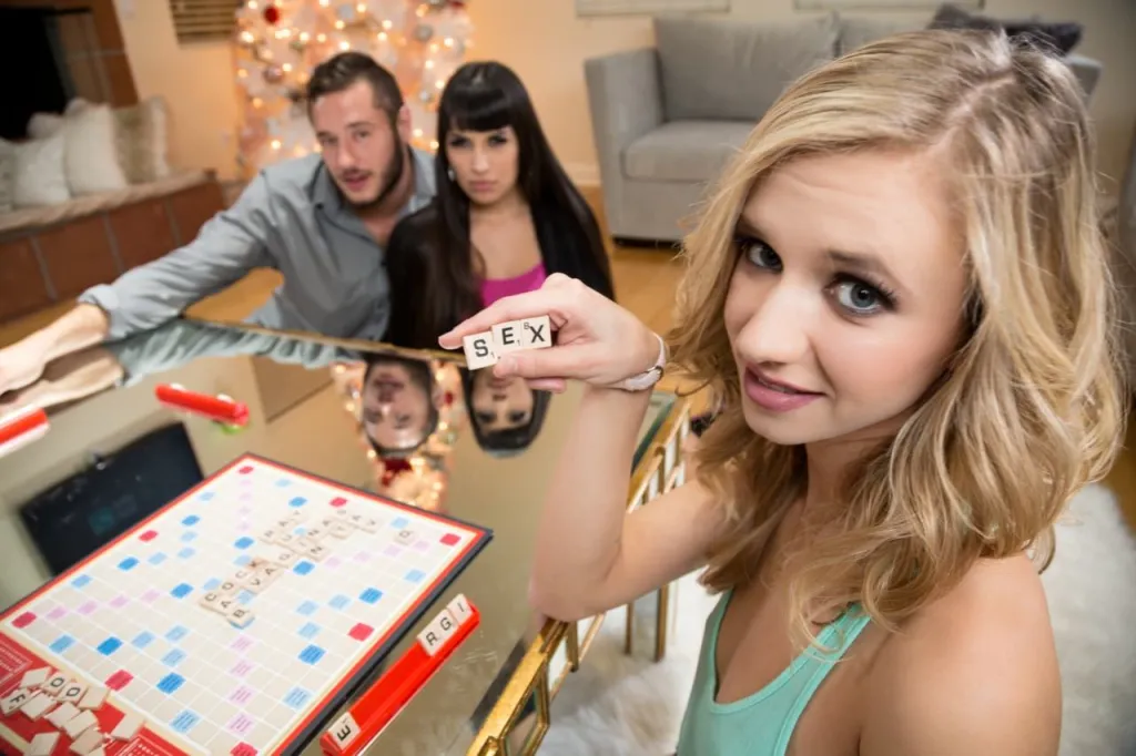 Mercedes Carrera, Rachel James, Danny Mountain - Step Siblings' Sexy Bedtime Surprise