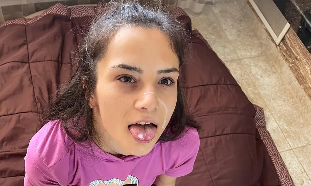 Brunette, Teen, Romanian: 180° 4K Brunette Teen from Romania - Brunette, Teen performer names - 180°, 4K, VR