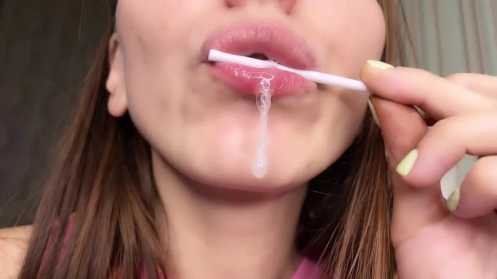 Diemcxxera's Brunette Schoolgirl Spit and Suck Show