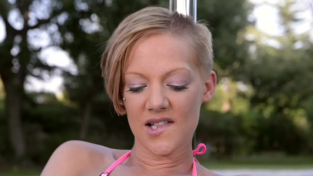 British Blonde Loulou Petite's Outdoor Solo with Dildo - HD