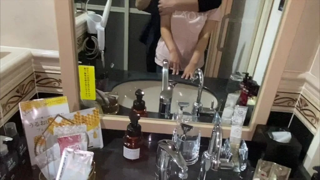 Asian Squirting: Cowgirl Action with Dildo and Glass Toys