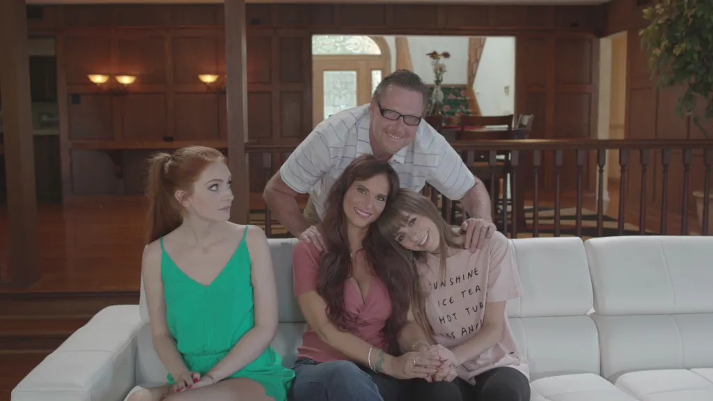 Syren De Mer, Alex Blake, Dick Chibbles in Threesome: The Valentines' Twisted Family Secret (HD) - Older Woman young Teen Seduction, Big Boobs, MILF, Brunette
