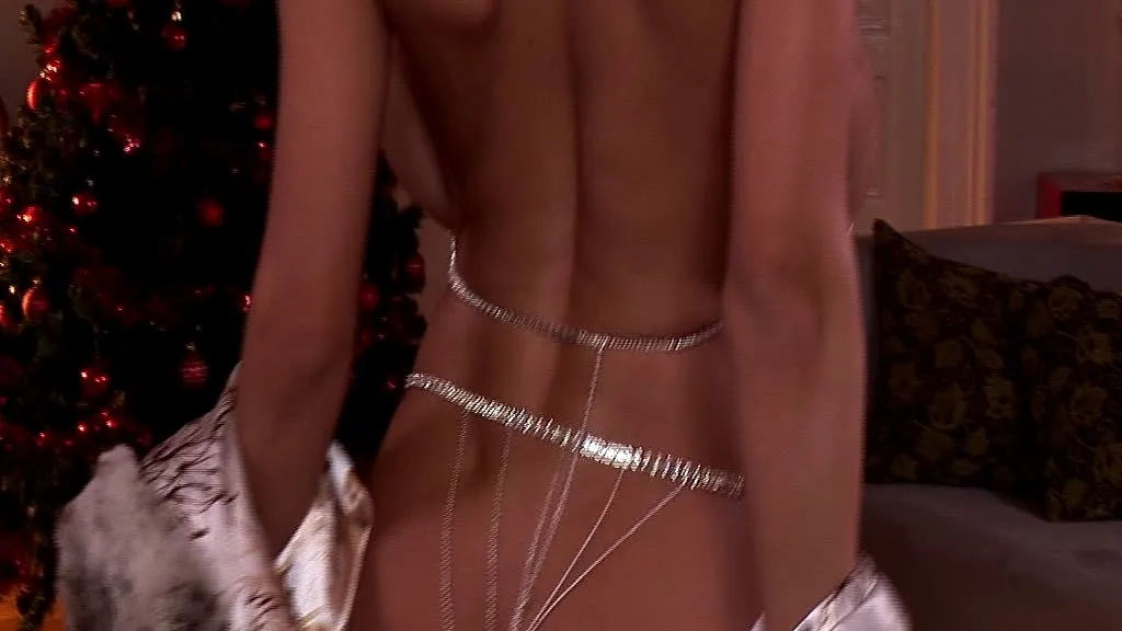 Sexy Venera's Post-Christmas Seduction: HD Solo Performance with Big 32G Boobs