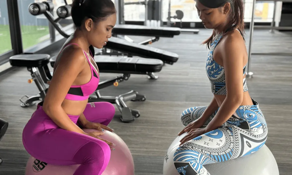 Cherry Lee, Maya Carter, and Tommy Stone - Asian Threesome in 4K UHD: Reverse Cowgirl, Thrilling POV Shots, and Fitness Passion