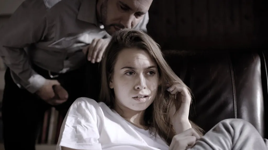 Jill Kassidy & Tommy Pistol in The Psychiatrist: A Teen's Dark Secret (HD) - Doctor-Nurse Roleplay, Blowjob Scene