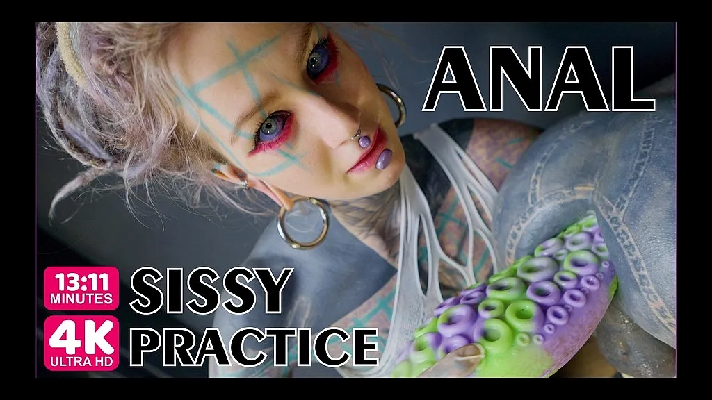 Anuskatzz & Lily Lu: Femdom Tattooed Anal Fisting (HD)