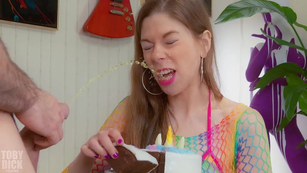 Alice Maze's Anniversary: Deep Throat Piss Drinking with Toby Dick Studios