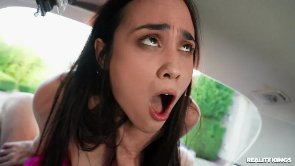 Alice Hernandez, Kristof Cale - Cowgirl Sex in the Car