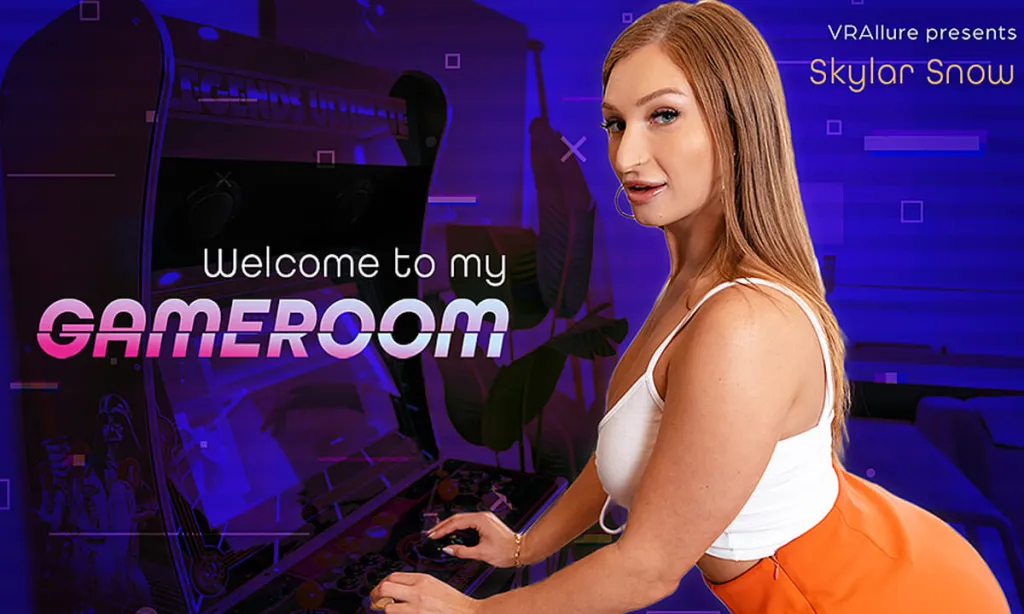 Skylar Snow's Sensual 180º MILF Experience - 60 FPS 4K VR Video