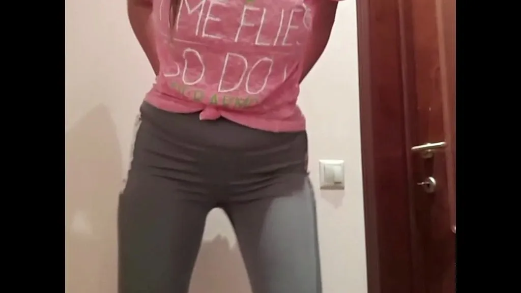 Penelopa3's MILF Pissing Compilation - HD