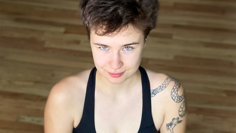 Mistress Blunt & Robin O'Hara: 5K 180° VR Gaping & Pain Play