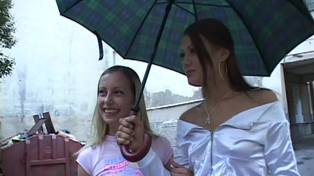 Leona, Sonea, Viktor - Russian & Ukrainian Performers: Anal Creampies, Ass Licking, Gaping