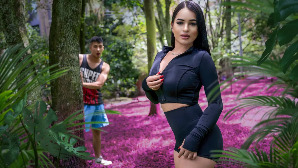 Latina Milf Yennifer T: Cheating Spanking Session in 4k