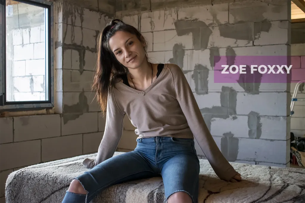 Zoe Foxxy's Brunette Brunette Tattoo & Nude Petite Brunette Performer DVD